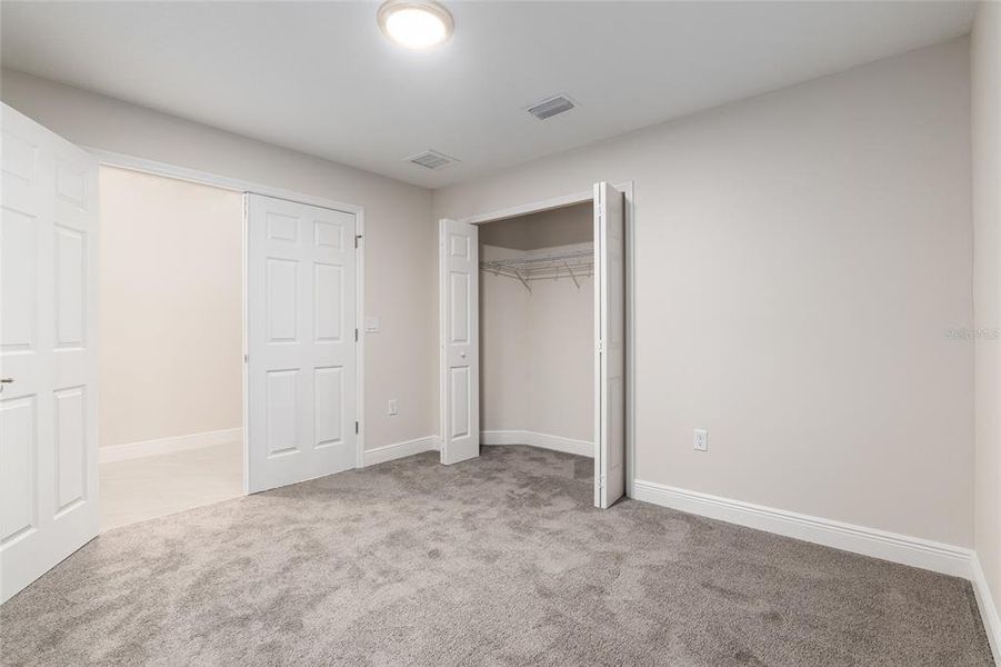 Spacious, unfurnished interior of a new home in , Citrus Springs (Image 17).