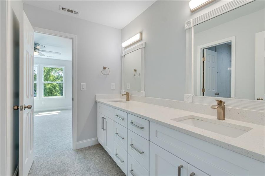 Furnished interior view inside a new home in , Gainesville (Image 9).