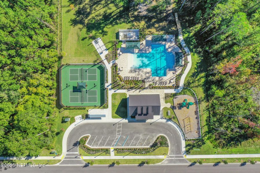 Community amenities in Jennings Farm, Middleburg (Image 48).