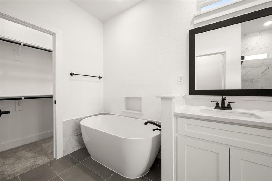 405 Newpark- Primary Suite-5