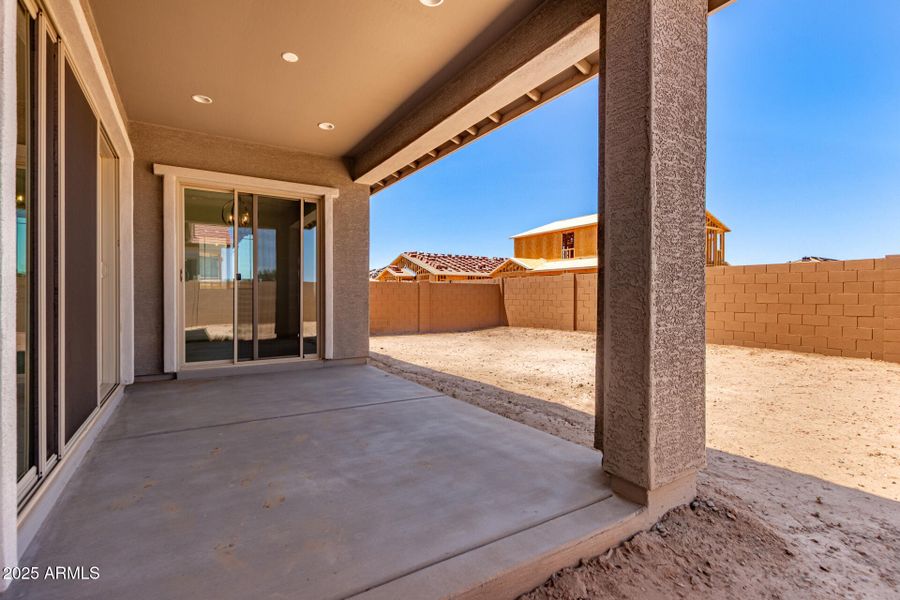 33 - Saddle 33 - Saddle