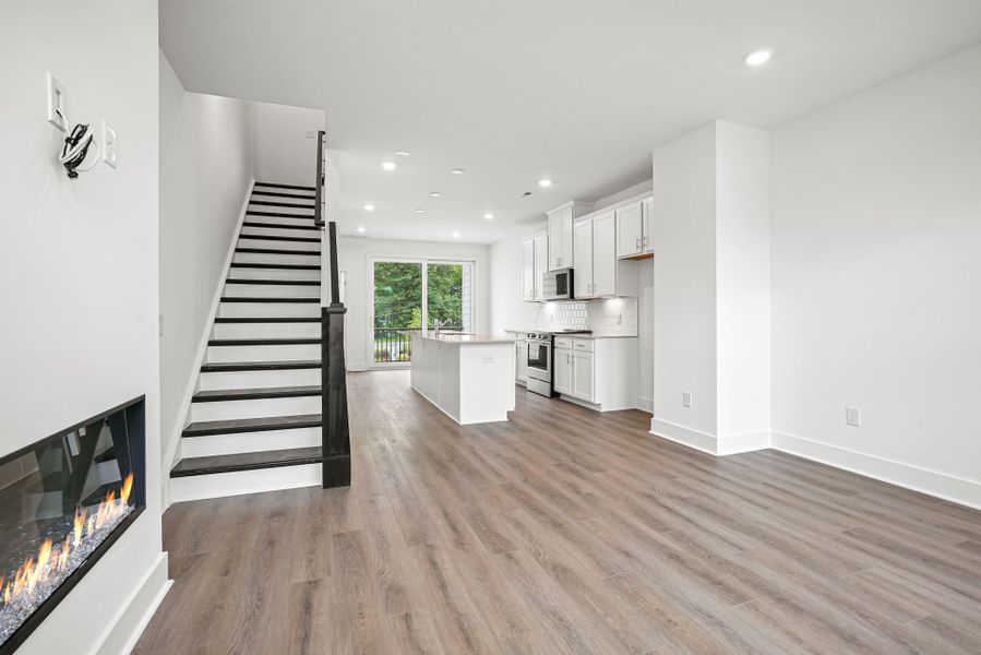 Spacious, unfurnished interior of a new home in West End Heights, Charlotte (Image 21).