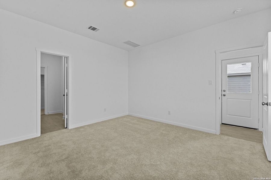 Spacious, unfurnished interior of a new home in Grace Valley, Marion (Image 20).