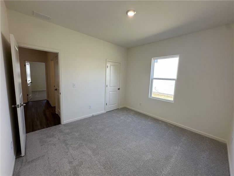 Spacious, unfurnished interior of a new home in Crescent Pointe, Carrollton (Image 15). Spacious, unfurnished interior of a new home in Crescent Pointe, Carrollton (Image 15).