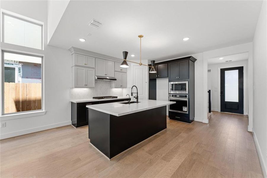 Furnished interior view inside a new home in Cross Creek Ranch 45' 70', Fulshear (Image 7).