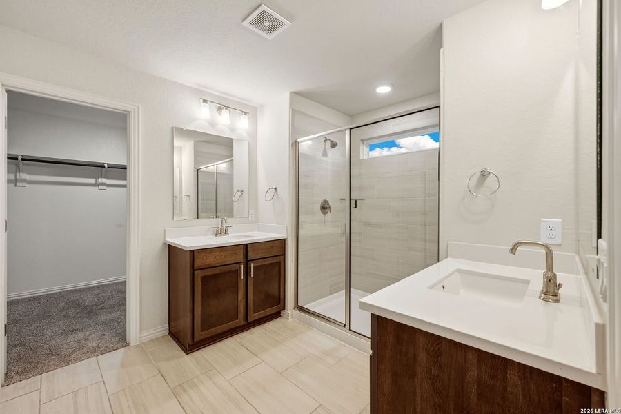 Furnished interior view inside a new home in Veramendi, New Braunfels (Image 10).
