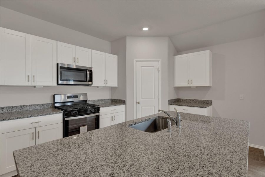 Furnished interior view inside a new home in Bollinger, Maxwell (Image 11).
