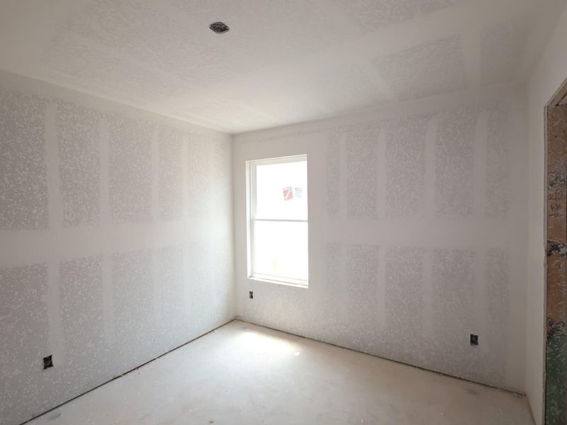 Spacious, unfurnished interior of a new home in Magnolia Ridge, Magnolia (Image 25).