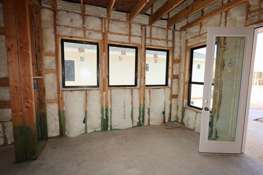 Spacious, unfurnished interior of a new home in ARTAVIA 50' Homesites, Conroe (Image 9).