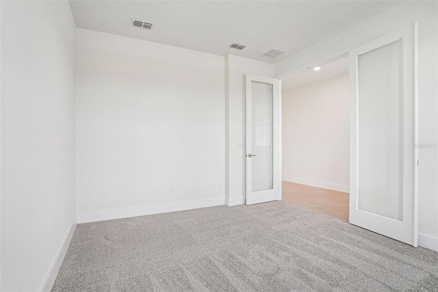 Spacious, unfurnished interior of a new home in Trailside, Mount Dora (Image 28).
