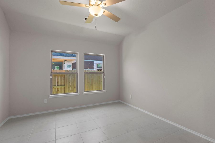 Spacious, unfurnished interior of a new home in Grand Central Park, Conroe (Image 15). Spacious, unfurnished interior of a new home in Grand Central Park, Conroe (Image 15).