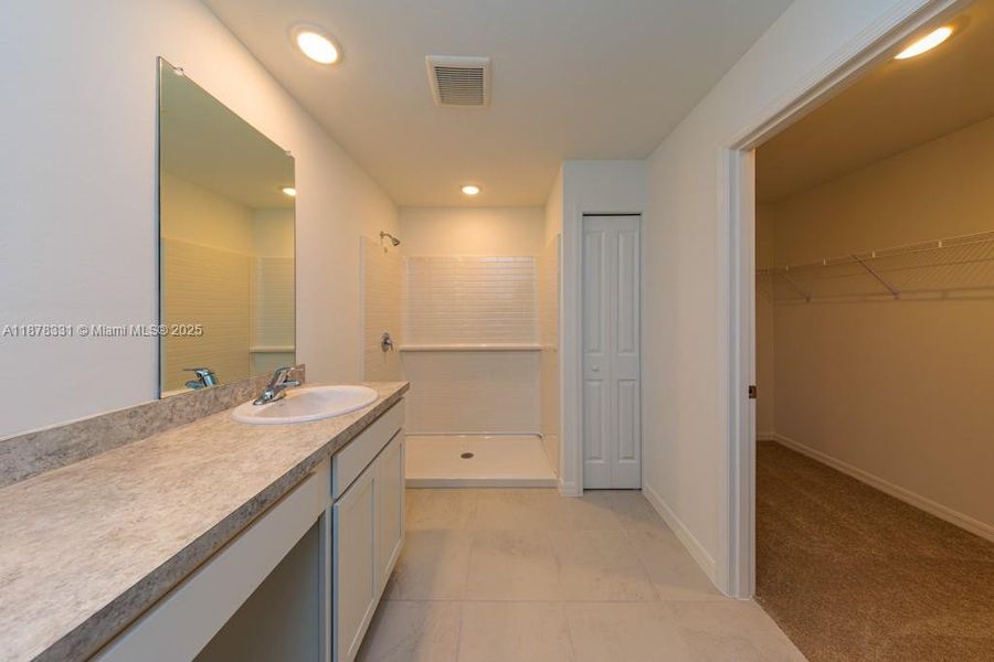 Image 37 of a home in . Image 37 of a home in .