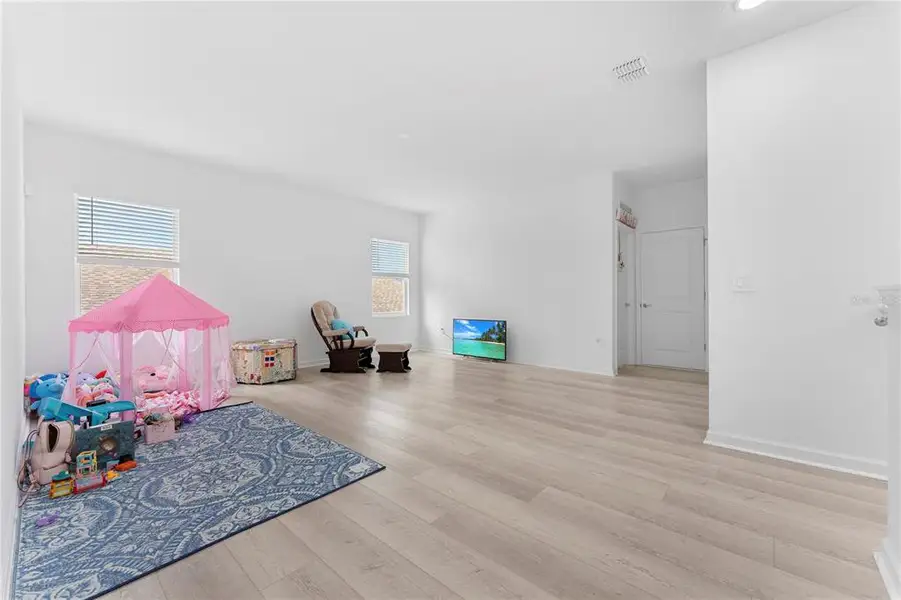 Spacious, unfurnished interior of a new home in Golden Orchard, Apopka (Image 25). Spacious, unfurnished interior of a new home in Golden Orchard, Apopka (Image 25).