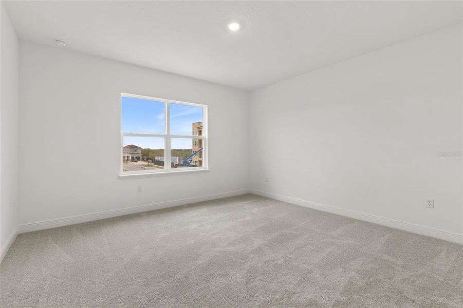 Spacious, unfurnished interior of a new home in Crossroads at Kelly Park, Apopka (Image 32).