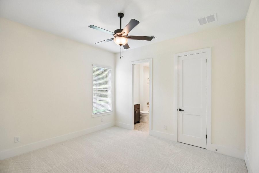 Spacious, unfurnished interior of a new home in Homestead Hill, New Waverly (Image 30).