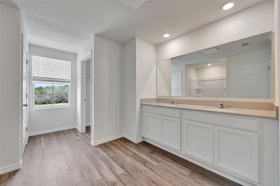 Furnished interior view inside a new home in , Davenport (Image 4).