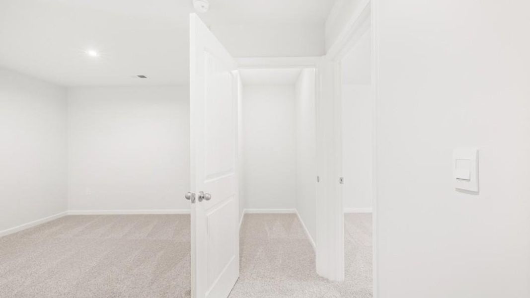 Spacious, unfurnished interior of a new home in Hughes Court, Dawsonville (Image 19).