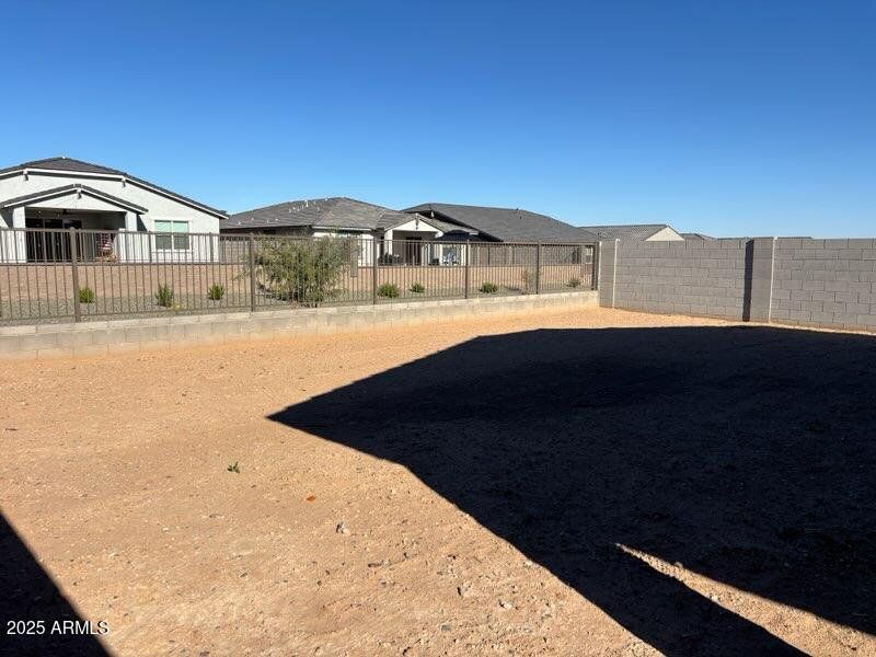 15966 W COTTONTAIL Lane