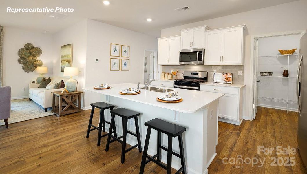 Furnished interior view inside a new home in Fergus Crossing, York (Image 6).