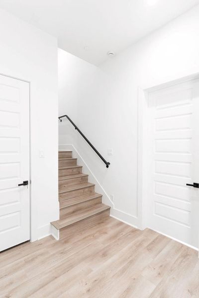 Spacious, unfurnished interior of a new home in , Houston (Image 24).