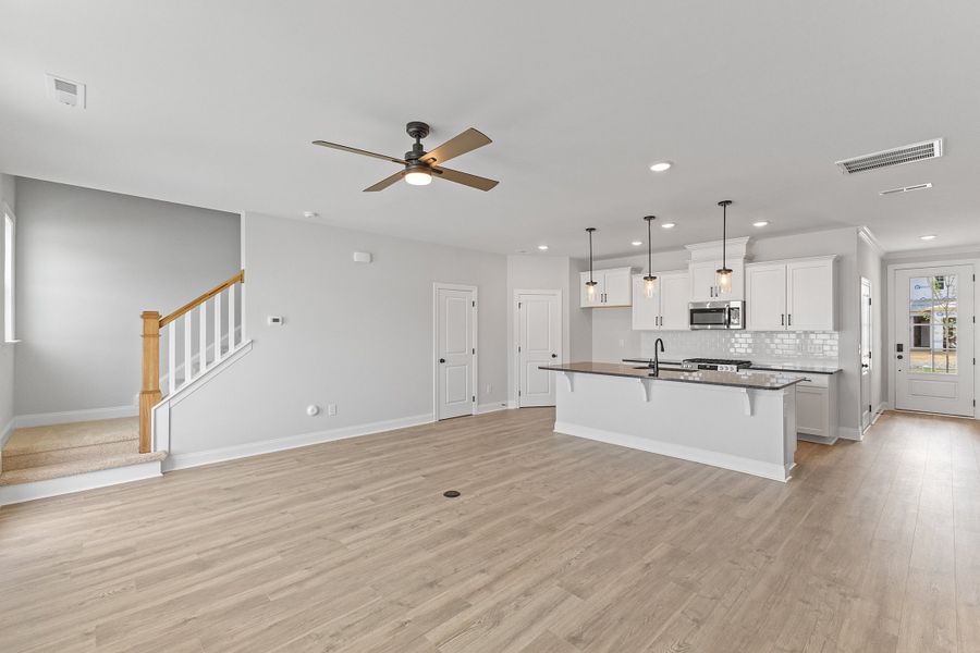 Representative unfurnished interior of a home built from the The Hemlock by RobuckHomes in Kennebec Crossing, Angier (Image 145).