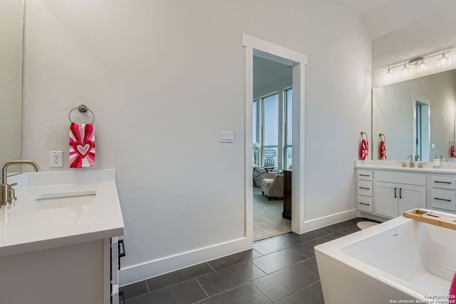 Furnished interior view inside a new home in Mesa Western, Cibolo (Image 30).