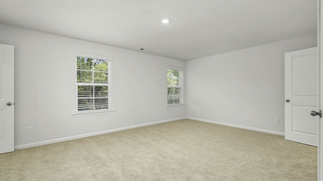 Spacious, unfurnished interior of a new home in Evergreen Landing, Lexington (Image 13). Spacious, unfurnished interior of a new home in Evergreen Landing, Lexington (Image 13).