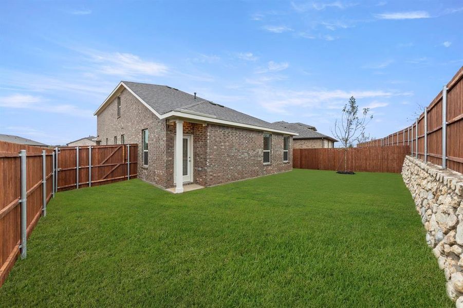 26. 114 Van Horn - Back (2) 26. 114 Van Horn - Back (2)