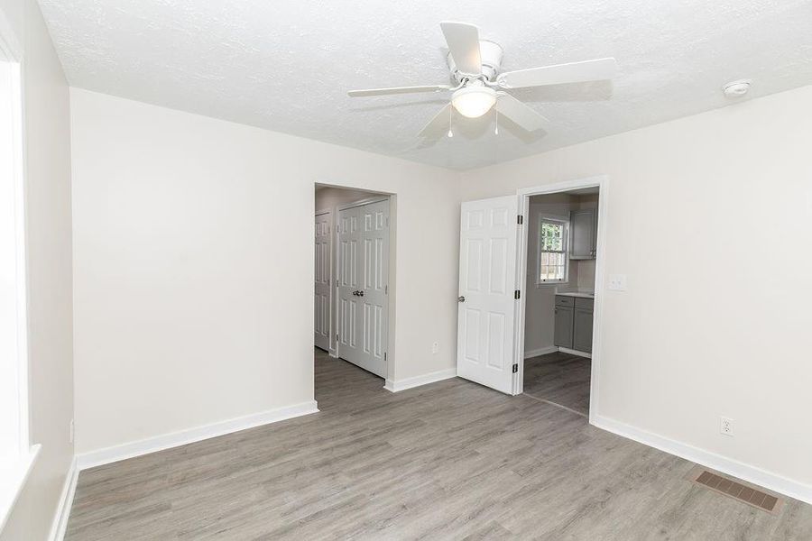 Spacious, unfurnished interior of a new home in , Atlanta (Image 20). Spacious, unfurnished interior of a new home in , Atlanta (Image 20).