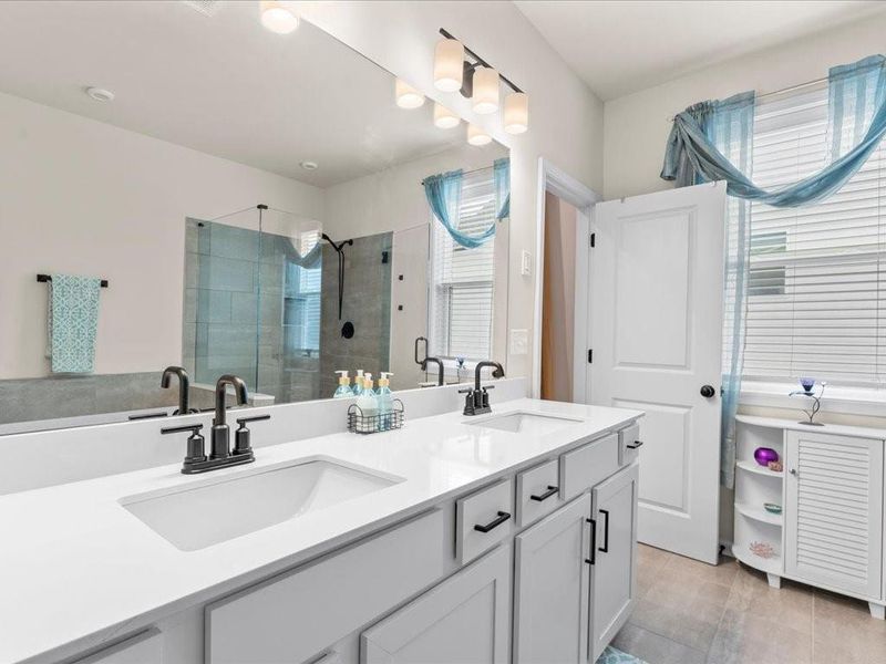 Furnished interior view inside a new home in Pine Mountain Park, Kennesaw (Image 34).