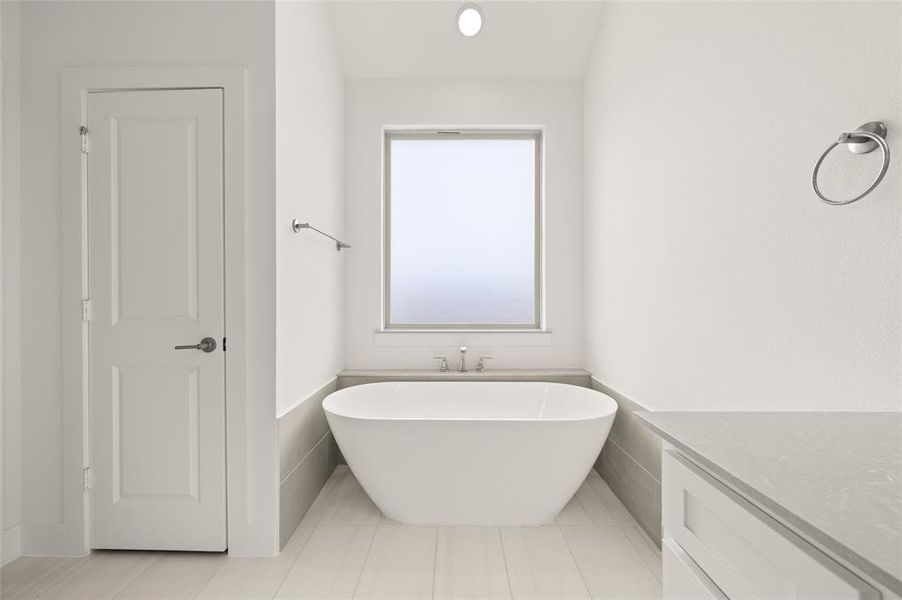 3742 Ironwood- Primary Suite-7