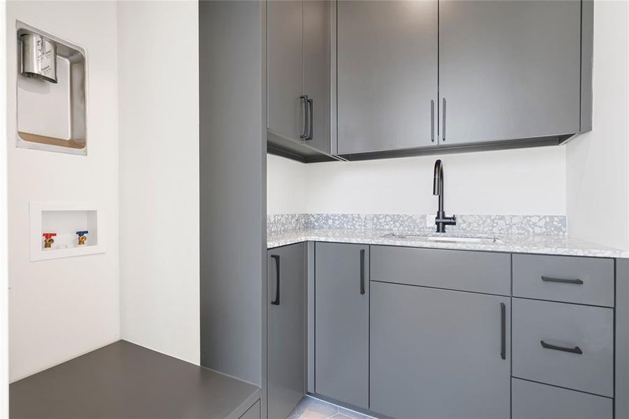 Furnished interior view inside a new home in , Dallas (Image 14).