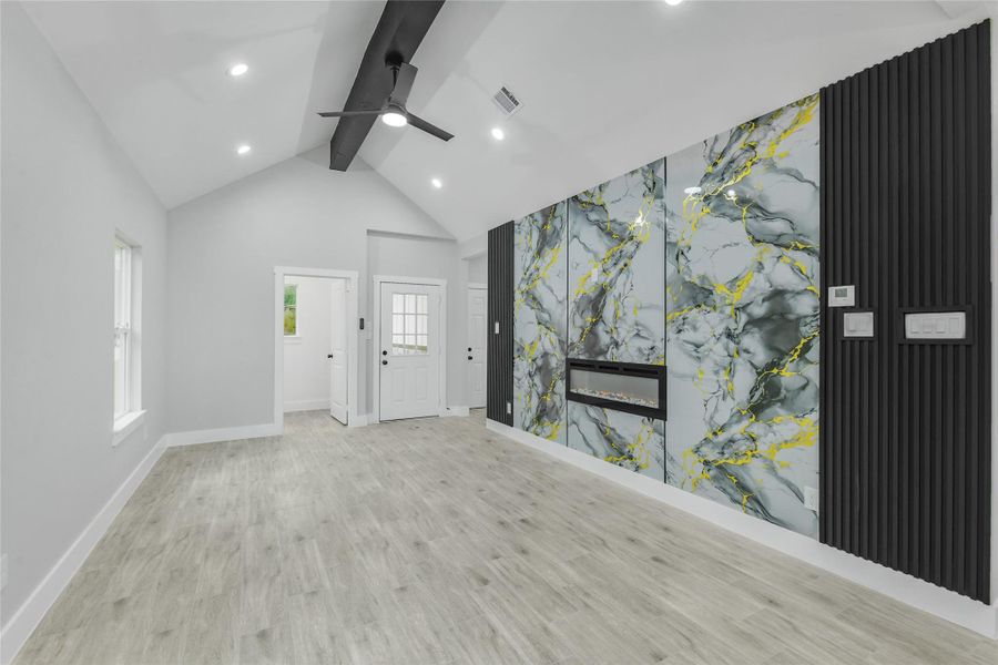 Spacious, unfurnished interior of a new home in , Willis (Image 22).