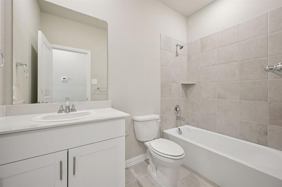 Photo is not of the actual home, but is an inspirational photo of builder’s model home and may depict options, furnishings, and/or decorator features that are not included. Photo is not of the actual home, but is an inspirational photo of builder’s model home and may depict options, furnishings, and/or decorator features that are not included.