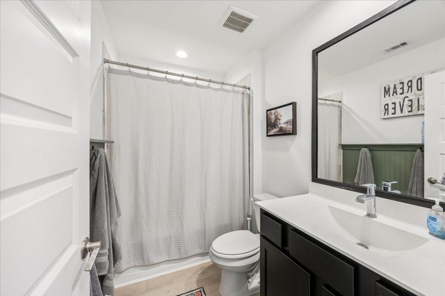 Furnished interior view inside a new home in Tamarron, Fulshear (Image 22). Furnished interior view inside a new home in Tamarron, Fulshear (Image 22).