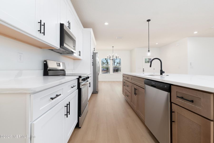 Furnished interior view inside a new home in , Palatka (Image 10).