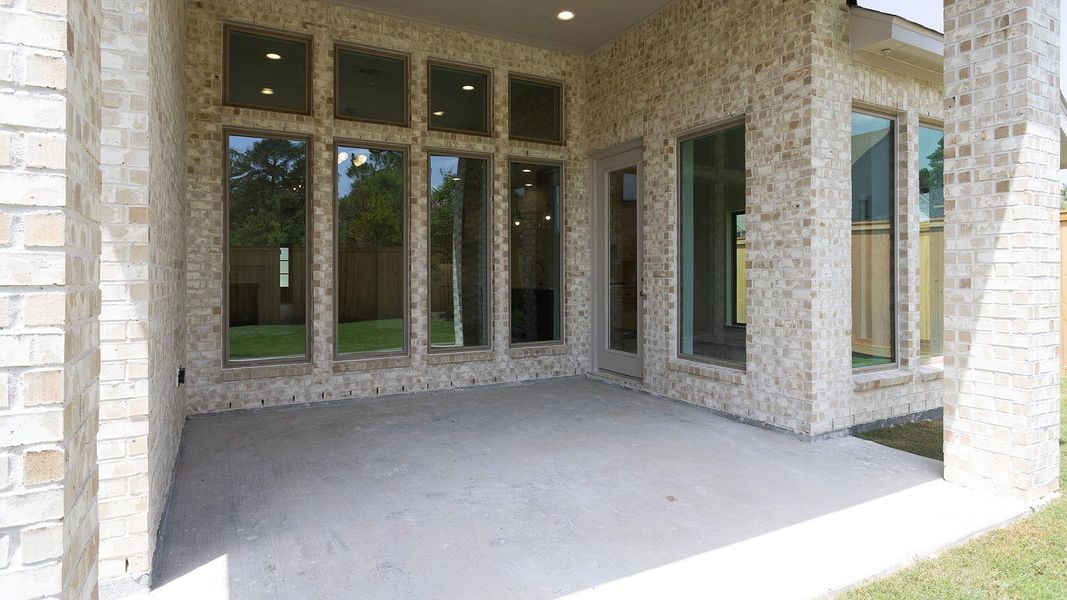 Exterior details and patio area of a home in Kresston, Montgomery (Image 3). Exterior details and patio area of a home in Kresston, Montgomery (Image 3).
