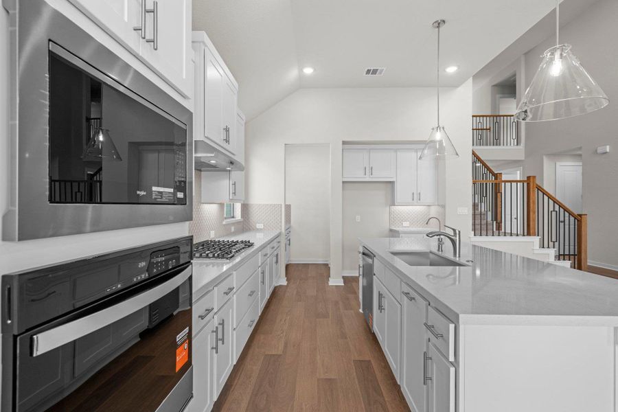 Stunning finishes in Light & Bright Kitchen