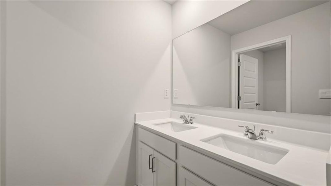Image 35 of a home in Teamon Pointe.