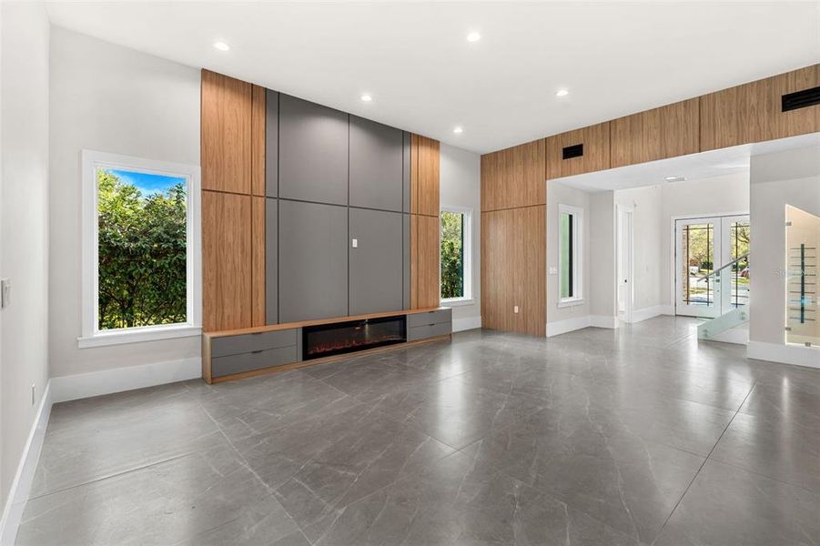 Spacious, unfurnished interior of a new home in , Winter Park (Image 47).