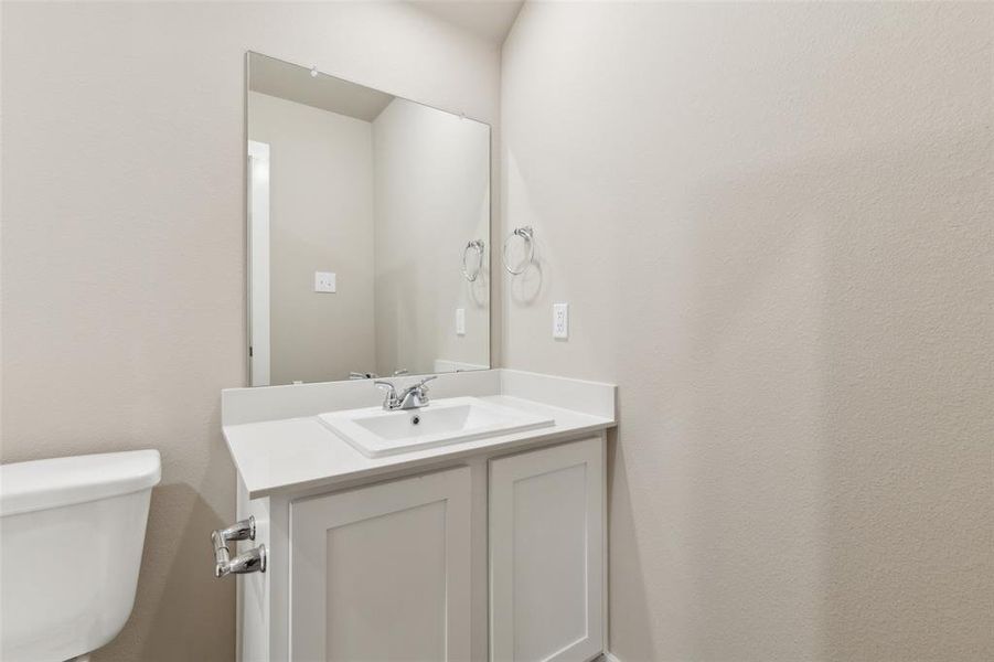 Furnished interior view inside a new home in Eastridge, McKinney (Image 20). Furnished interior view inside a new home in Eastridge, McKinney (Image 20).