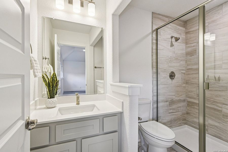 Furnished interior view inside a new home in Waldsanger, New Braunfels (Image 37).