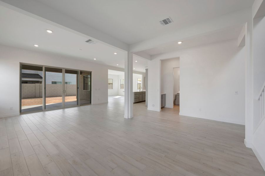 Spacious, unfurnished interior of a new home in Soleo, San Tan Valley (Image 29). Spacious, unfurnished interior of a new home in Soleo, San Tan Valley (Image 29).