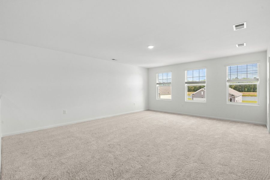 Representative unfurnished interior of a home built from the Sagan by Starlight Homes in Brookshire at Legacy Hills, Celina (Image 30).