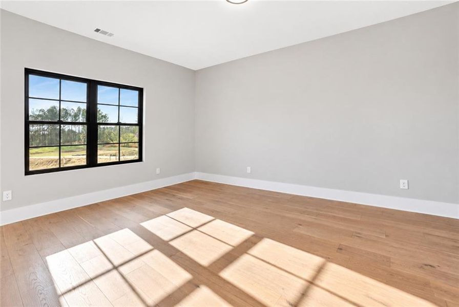 Spacious, unfurnished interior of a new home in , Milton (Image 29).
