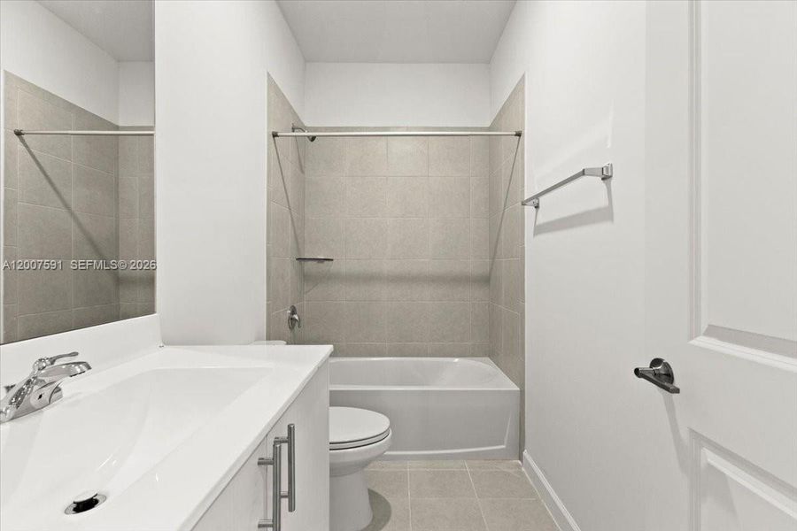 Furnished interior view inside a new home in , Homestead (Image 12).