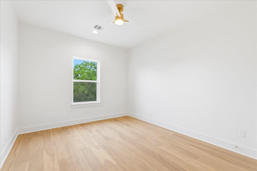 Did we mention the engineered hardwood flooring continues throughout the entire home? No carpet anywhere in sight, making it a beautiful, low-maintenance choice that’s easy to clean and pet-friendly.