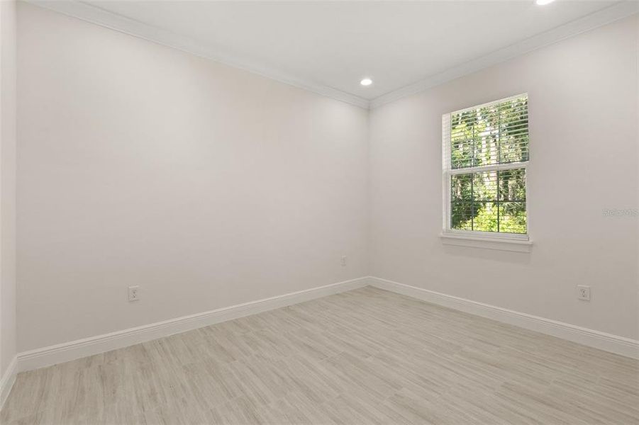 Spacious, unfurnished interior of a new home in , Belleview (Image 26).