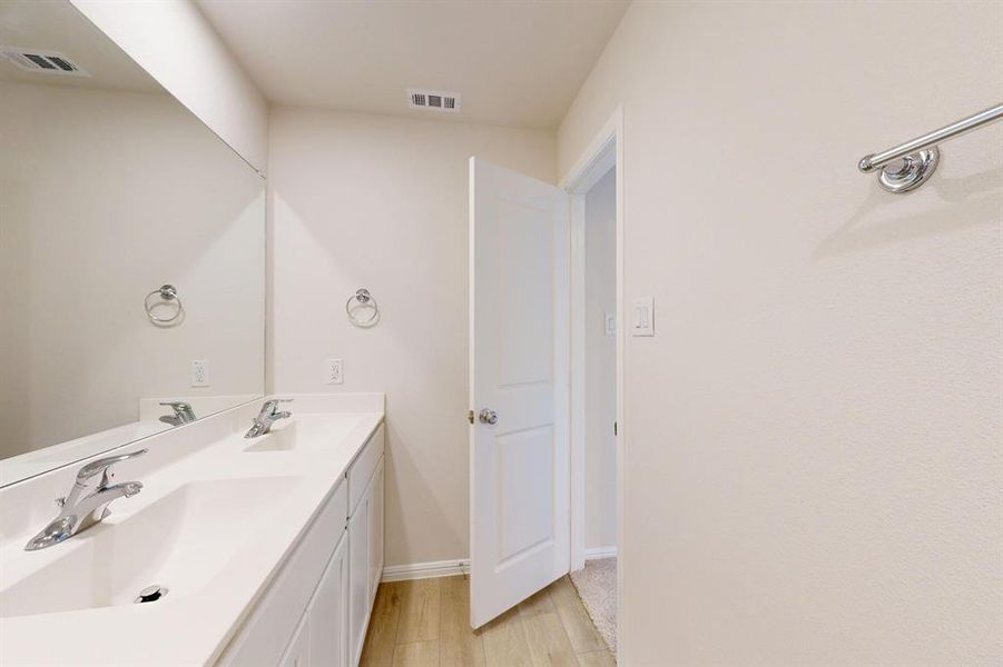Furnished interior view inside a new home in Mobberly Farms, Pilot Point (Image 7).