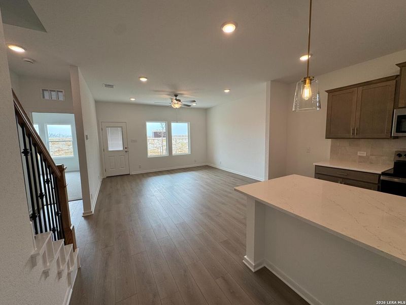 Spacious, unfurnished interior of a new home in Hennersby Hollow, San Antonio (Image 23).